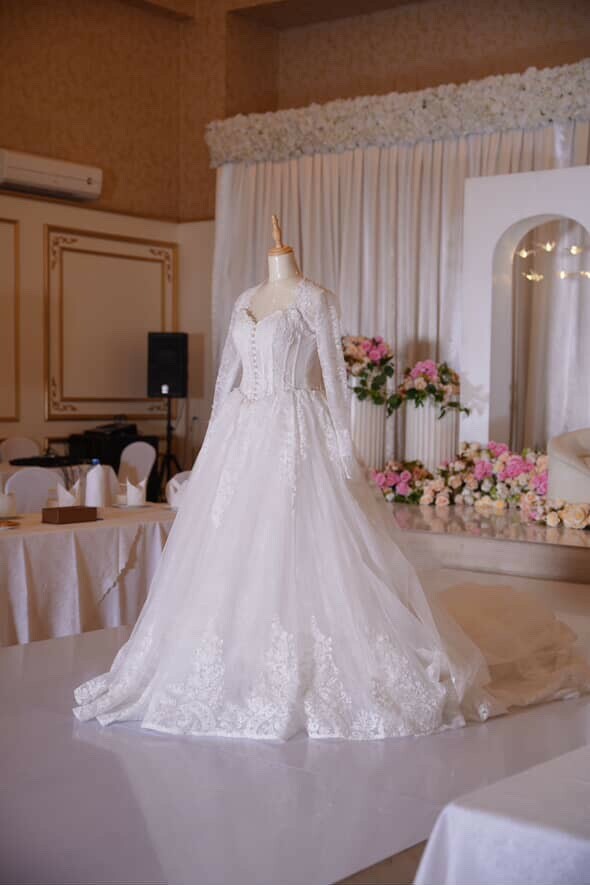 french dantel wedding dress - 3