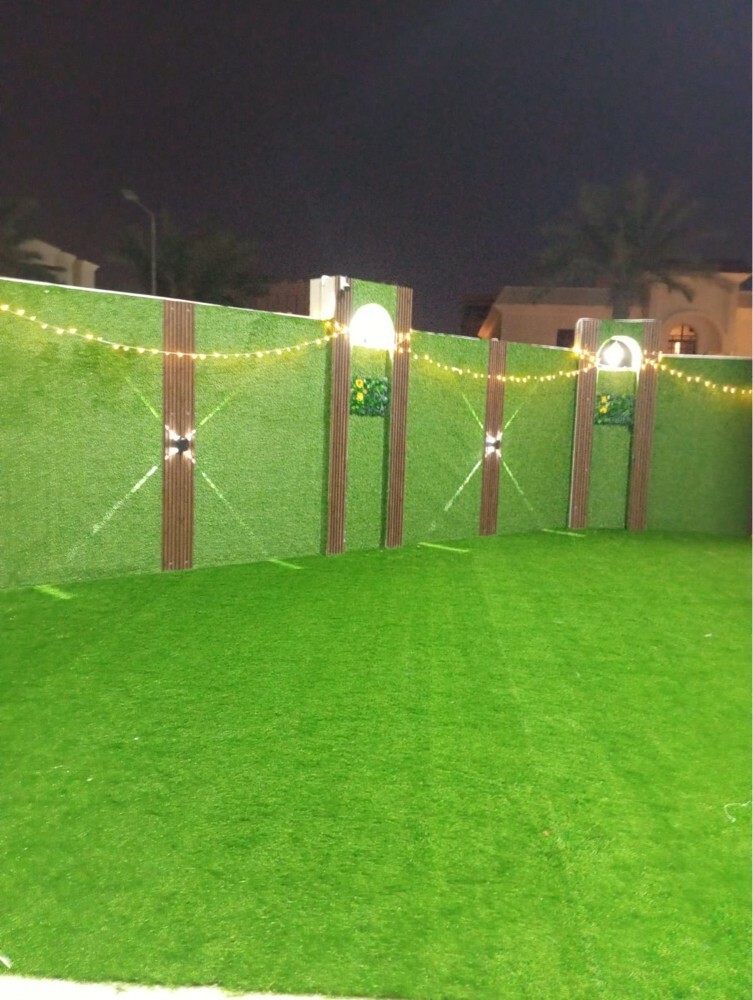 جلسات وسجاد وعشب اخضر وستائر  - 6
