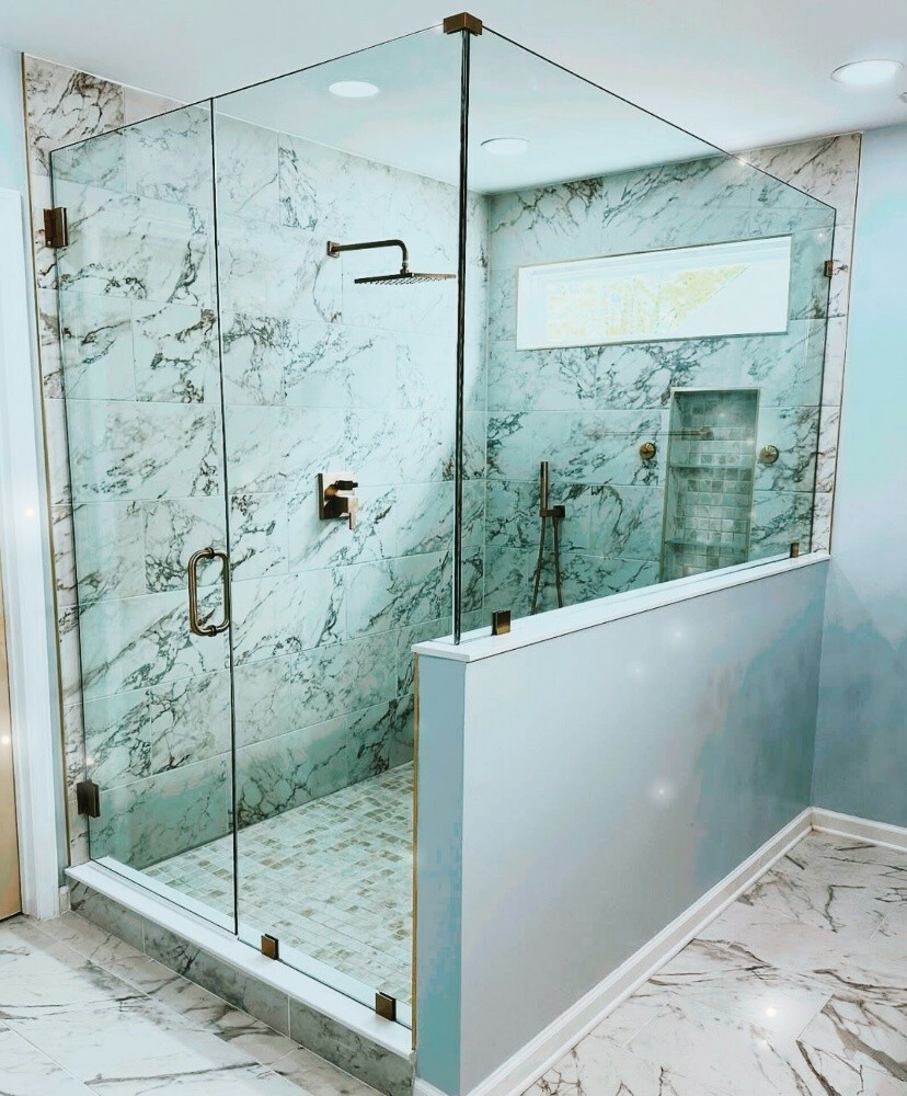 Diamond Glass and Mirror House - 17