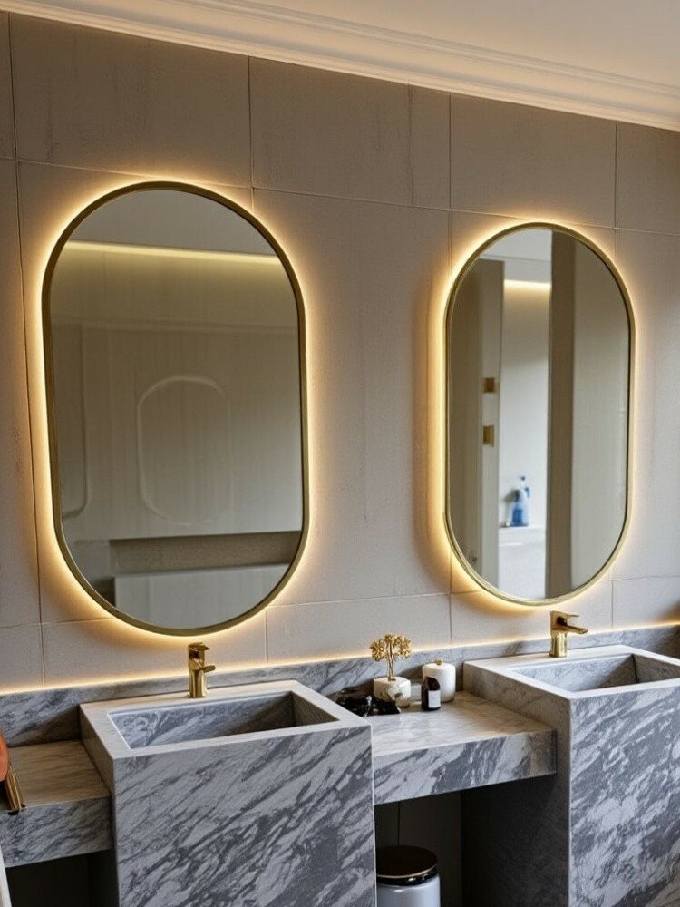Diamond Glass and Mirror House - 10