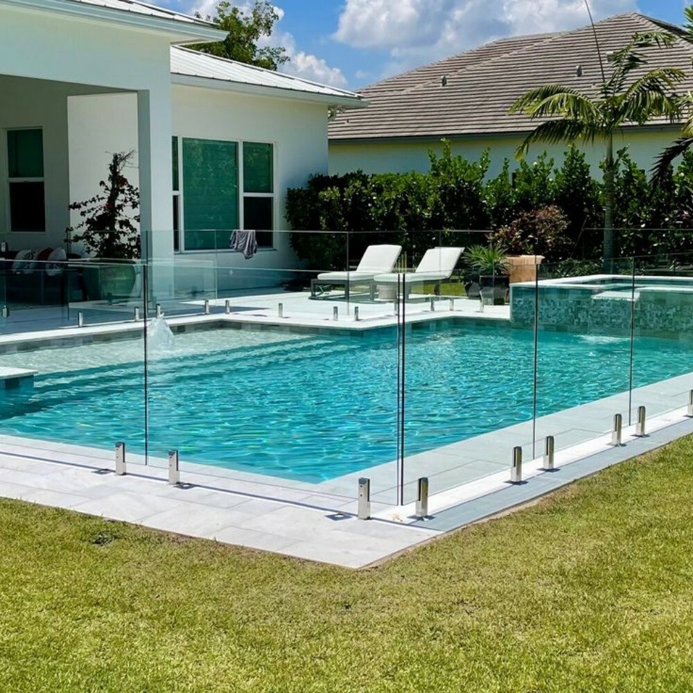 Diamond Glass and Mirror House - 18