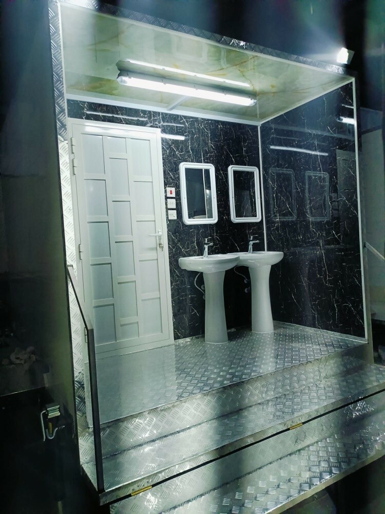 Caravan toilet 3/3 - 9