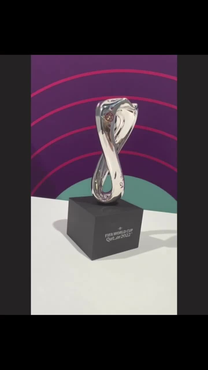 شعار كأس العالم 1 ثلاثي ال - 8