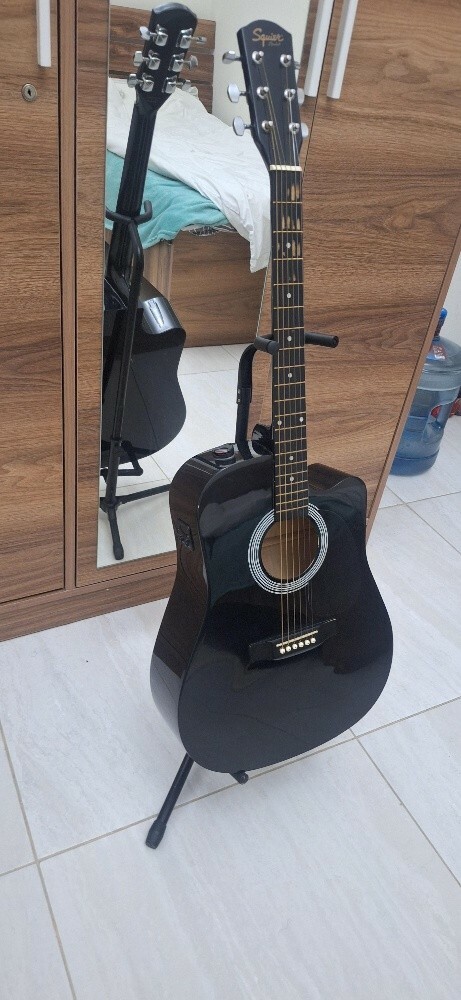 FENDER 105 (SQUIER) - 4