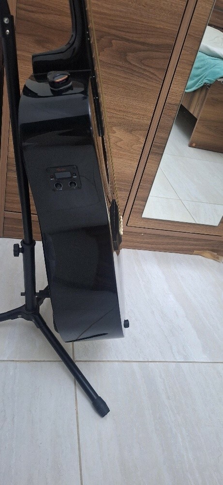 FENDER 105 (SQUIER) - 2