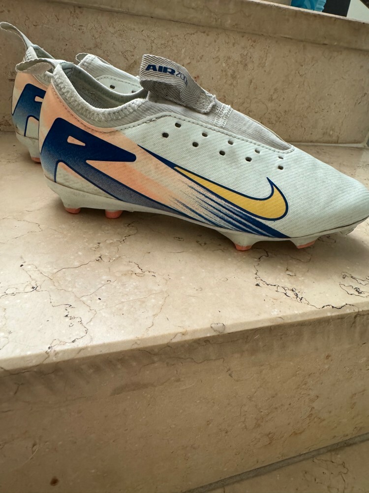 football shoes - 3
