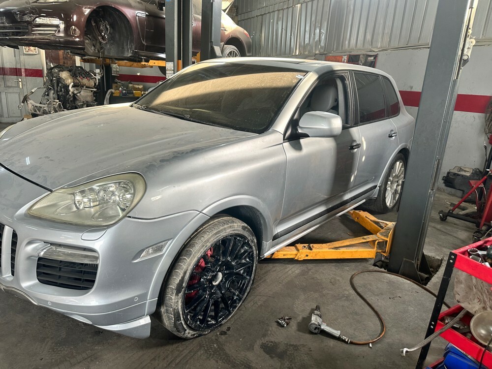 Porsche spare parts - 2