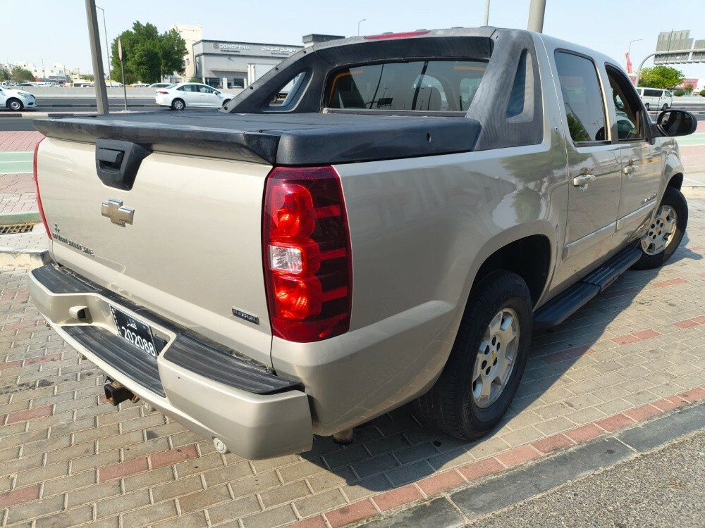 2009 Chevrolet Avalanche LT @ 28k - 9