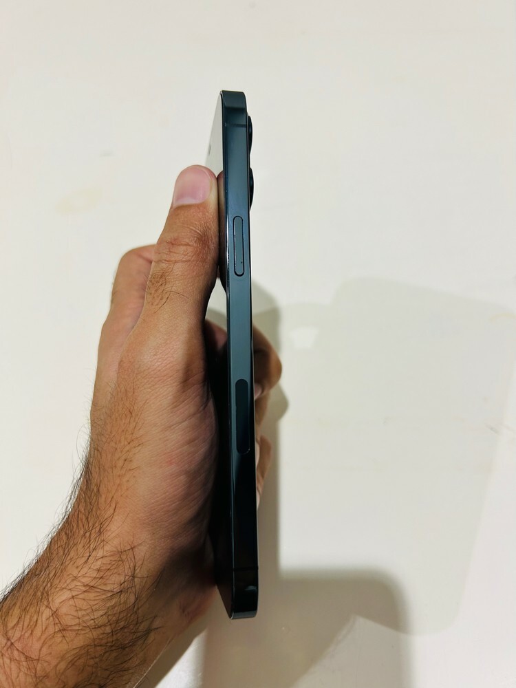 Iphone 12 Pro Max - 4