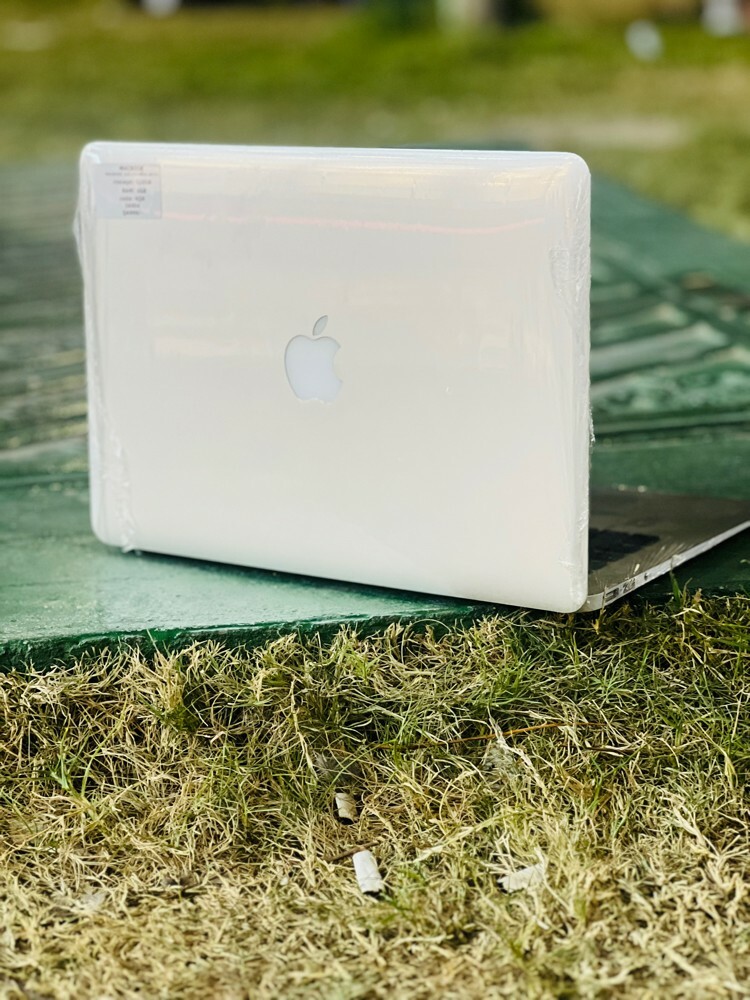 MacBook Air 2017 Storage 128GB - 1
