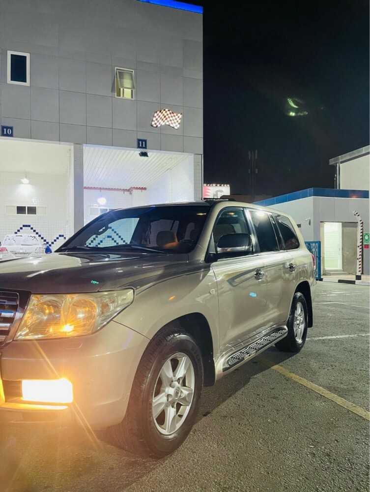 Land Cruiser VXR 2010  - 10