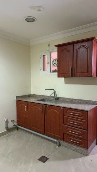 Studio for Rent - Bin Omran - 4