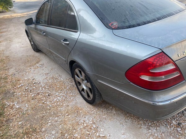 ميرسيدس فئة إي 230 بحالة جيدة. - 5