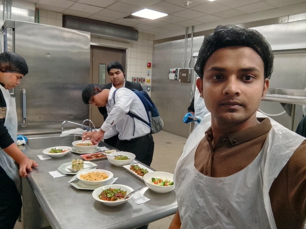 kitchen helper - 1