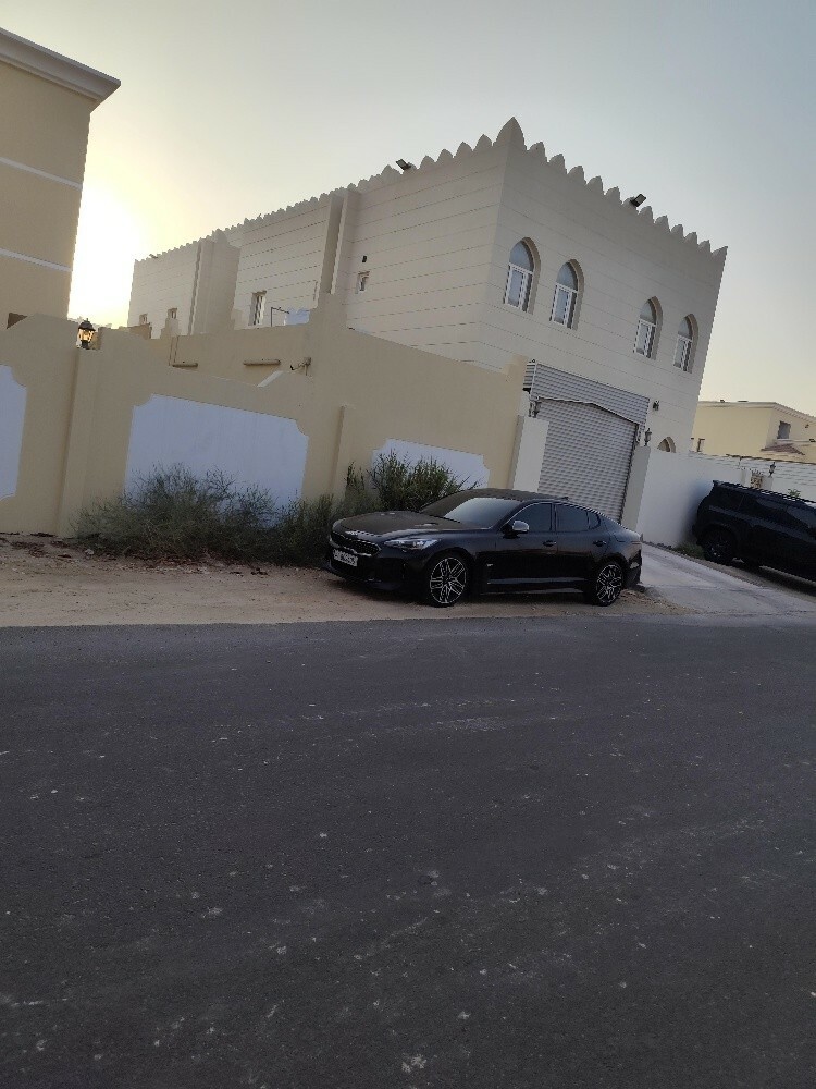 Service villa for sale in Umm Qar - 2