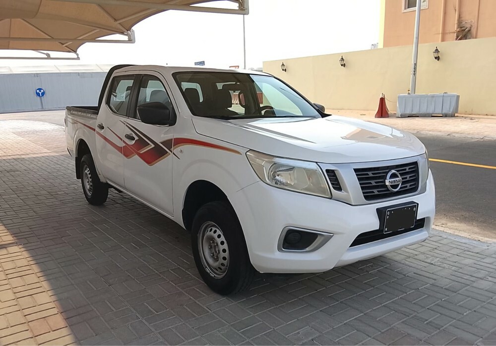 نيسان نفارا - 1