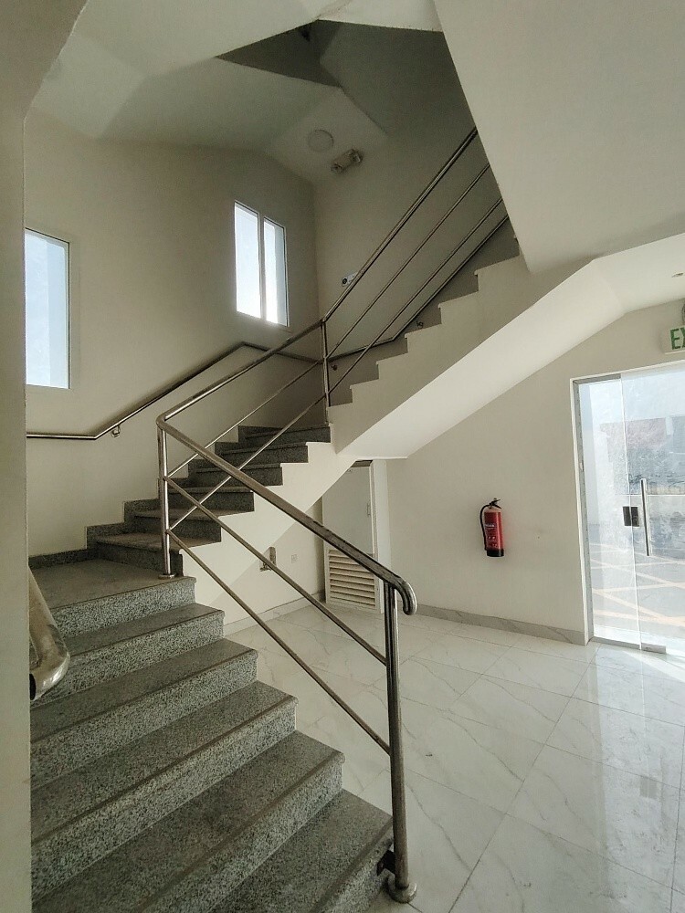 Store 200M,Kitchens,2Toilets - 5