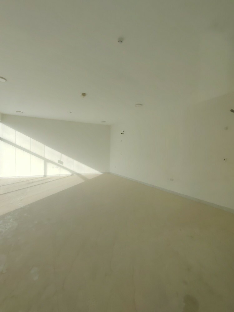 Store 200M,Kitchens,2Toilets - 2