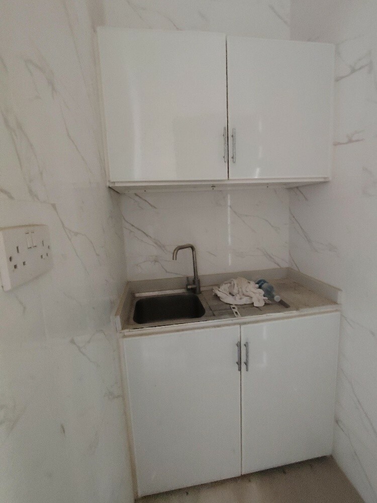 Store 200M,Kitchens,2Toilets - 4