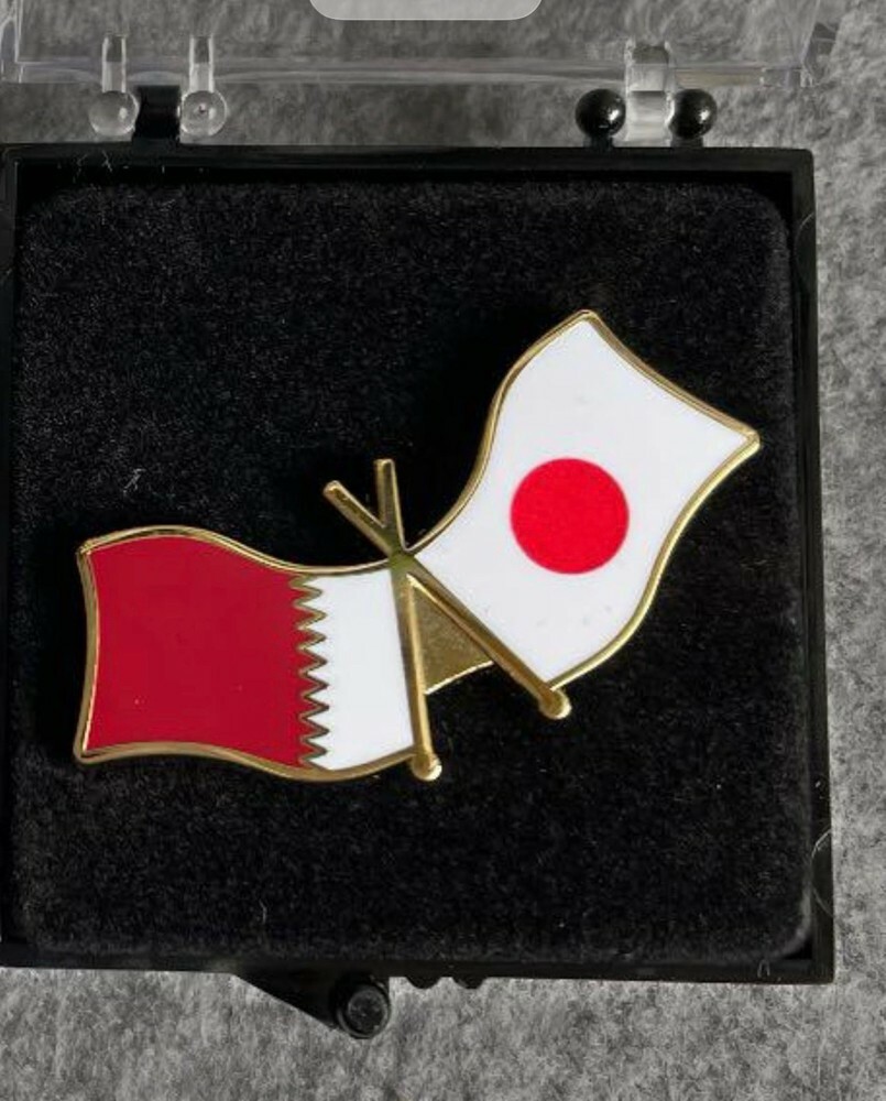 Qatar Japan medal - 3