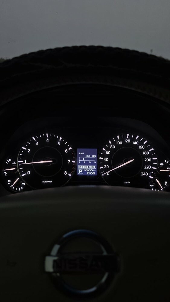 Nissan Patrol V8 LE  Top Modell - 5