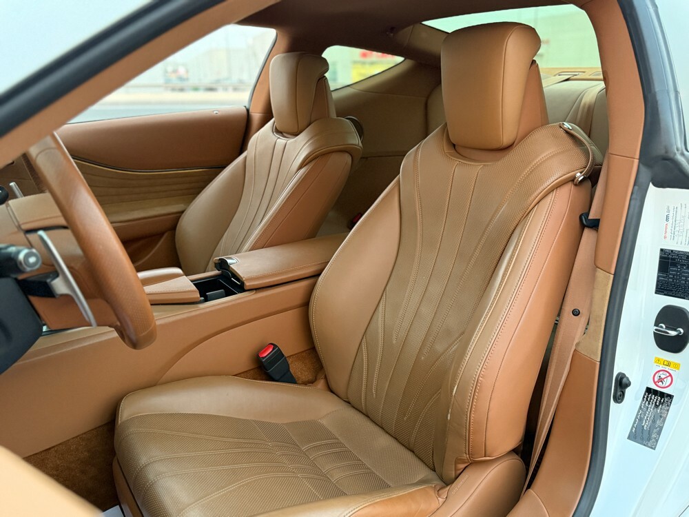 Lexus LC 500h hybrid — photo 6 for sale in Qatar