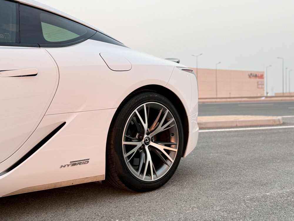 Lexus LC 500h hybrid — photo 7 for sale in Qatar