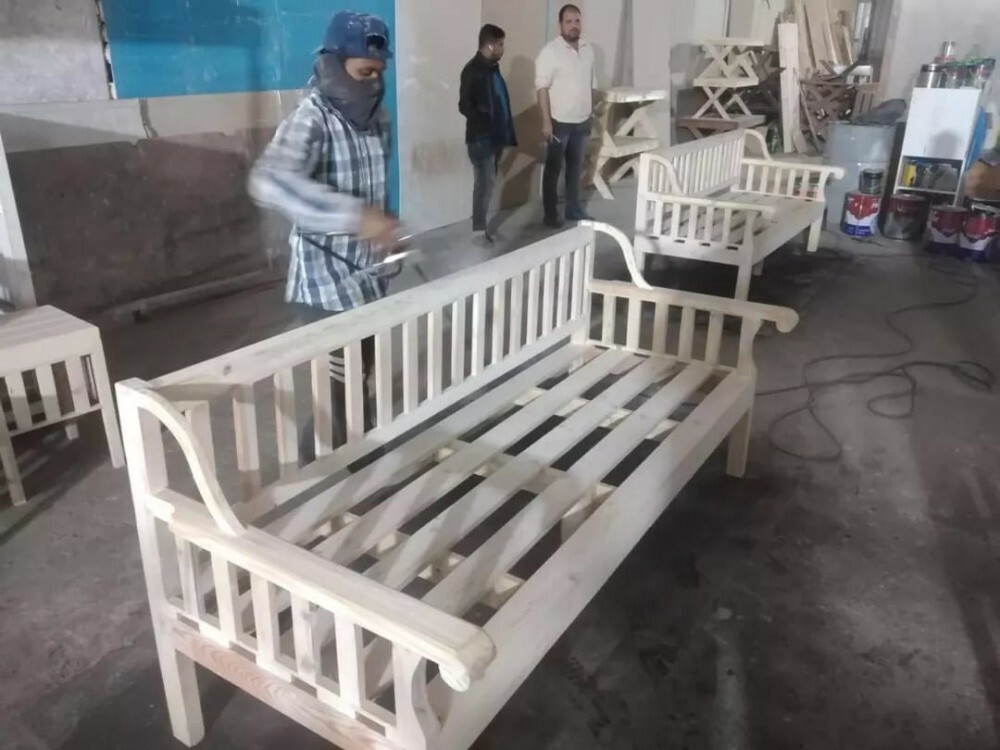 توفير الكراسي الخشب - 2