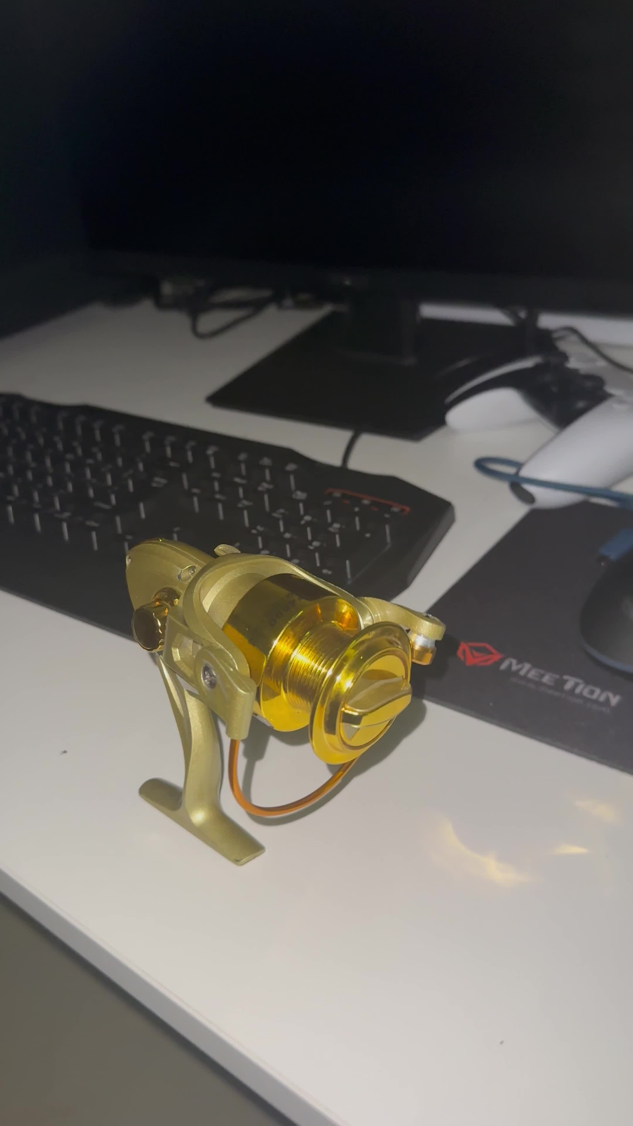 fishing reel  YU. FENG - 1