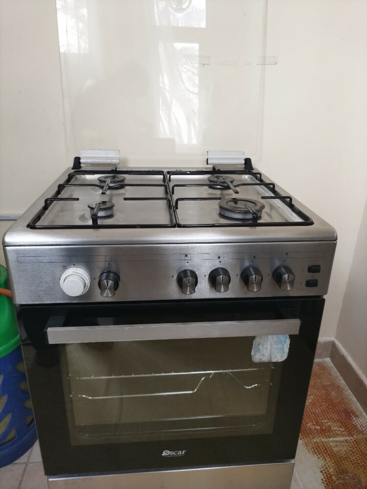 Gas stove&oven and gas cylinder - 1