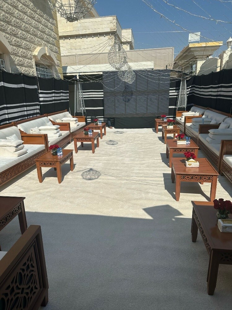طاولات دائريه ومستطلية وكراسي - 7