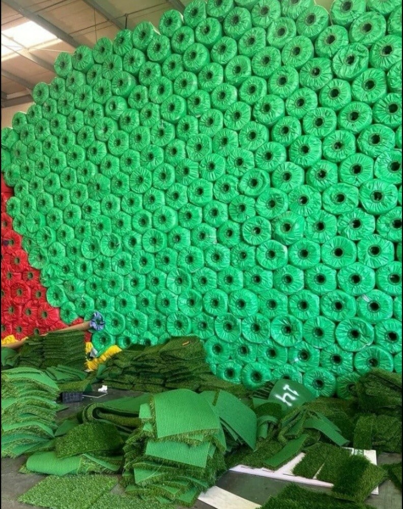 سجادة عشبية خضراء - 5