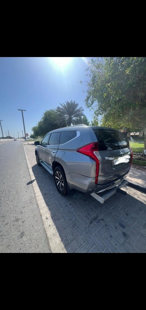 Mitsubishi Montero - 4