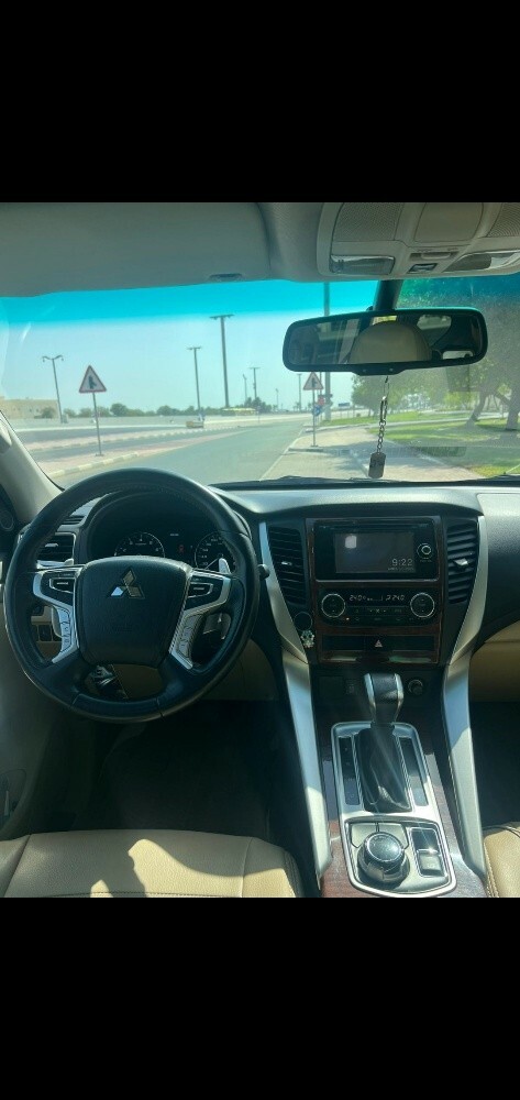 Mitsubishi Montero - 8