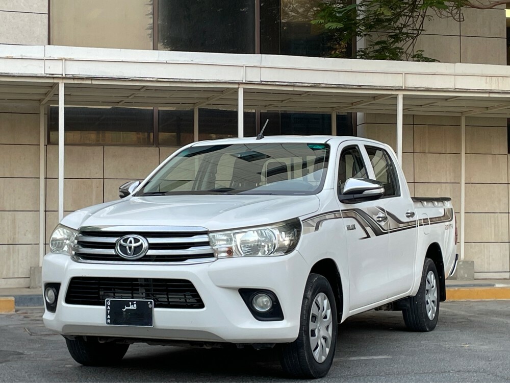 Toyota Hilux 2017 — photo 1 for sale in Qatar