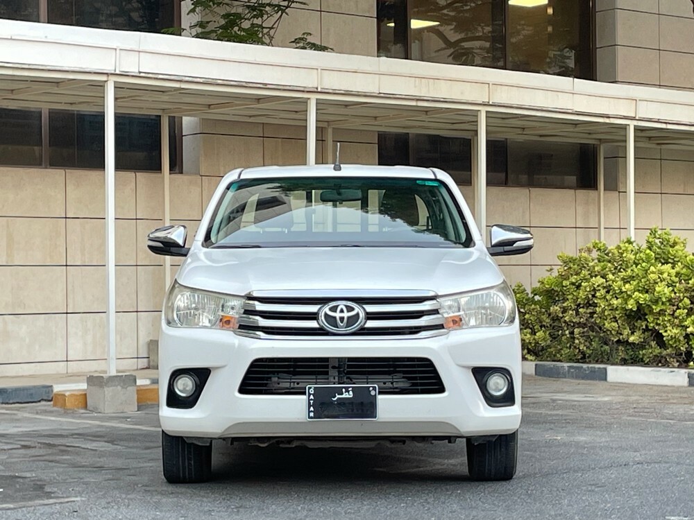 Toyota Hilux 2017 — photo 4 for sale in Qatar