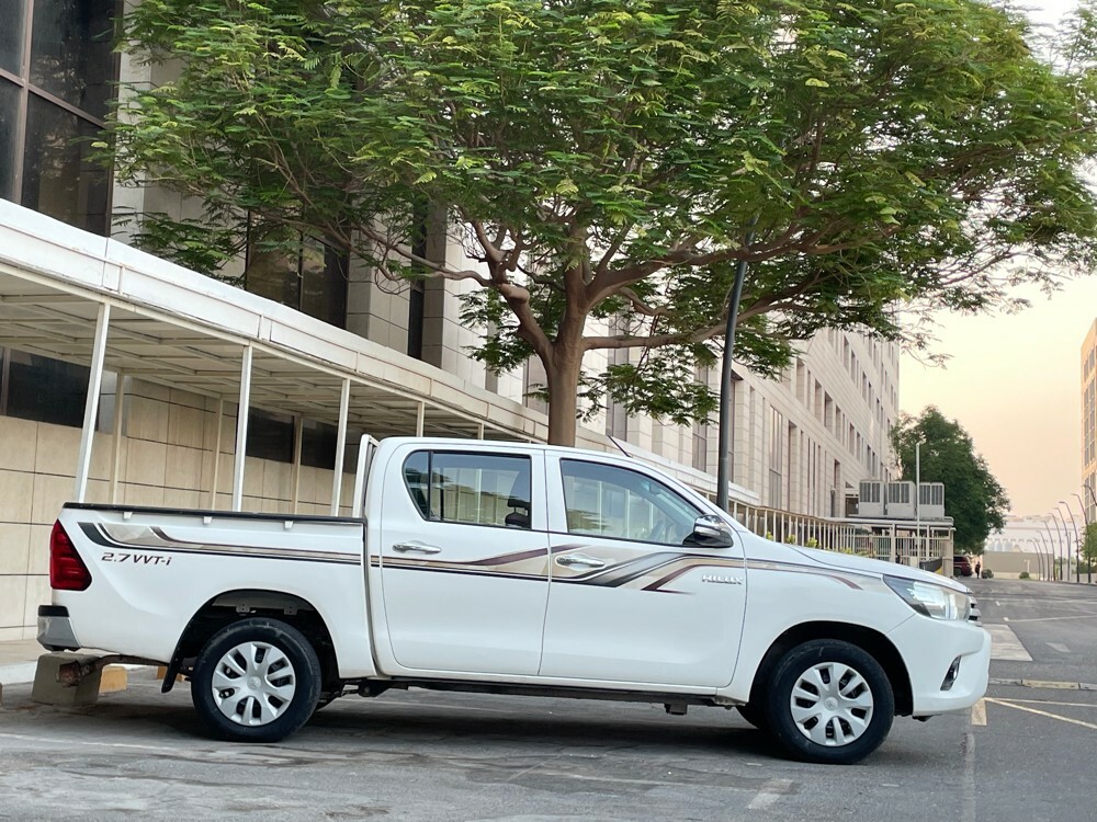 Toyota Hilux 2017 — photo 6 for sale in Qatar