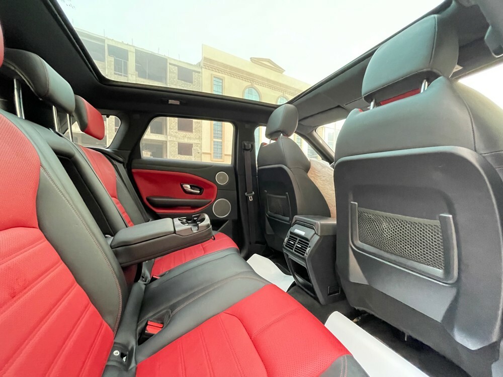 Land Rover Evoque 2017 — photo 14 for sale in Qatar