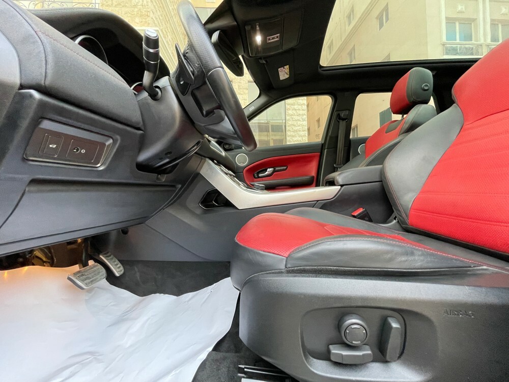 Land Rover Evoque 2017 — photo 15 for sale in Qatar