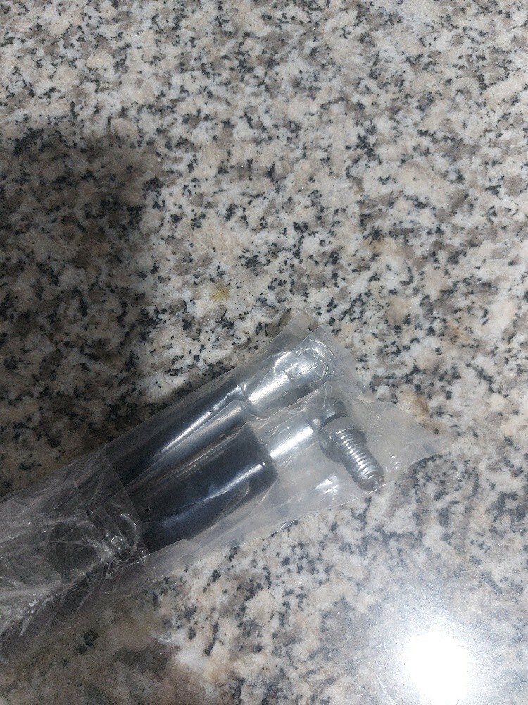 Pair of Engine Cover Support - 3