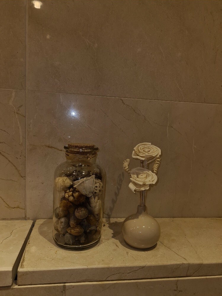 سايق مع رخصة قطرية - 1