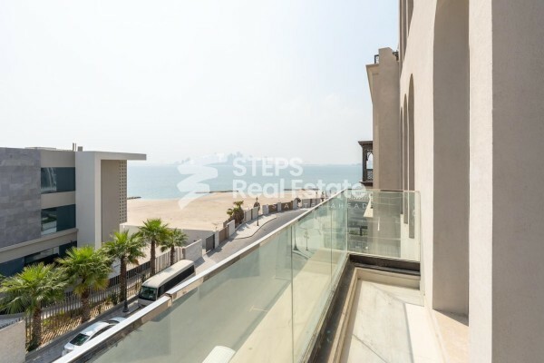 Luxury Studio with Balcony - 4