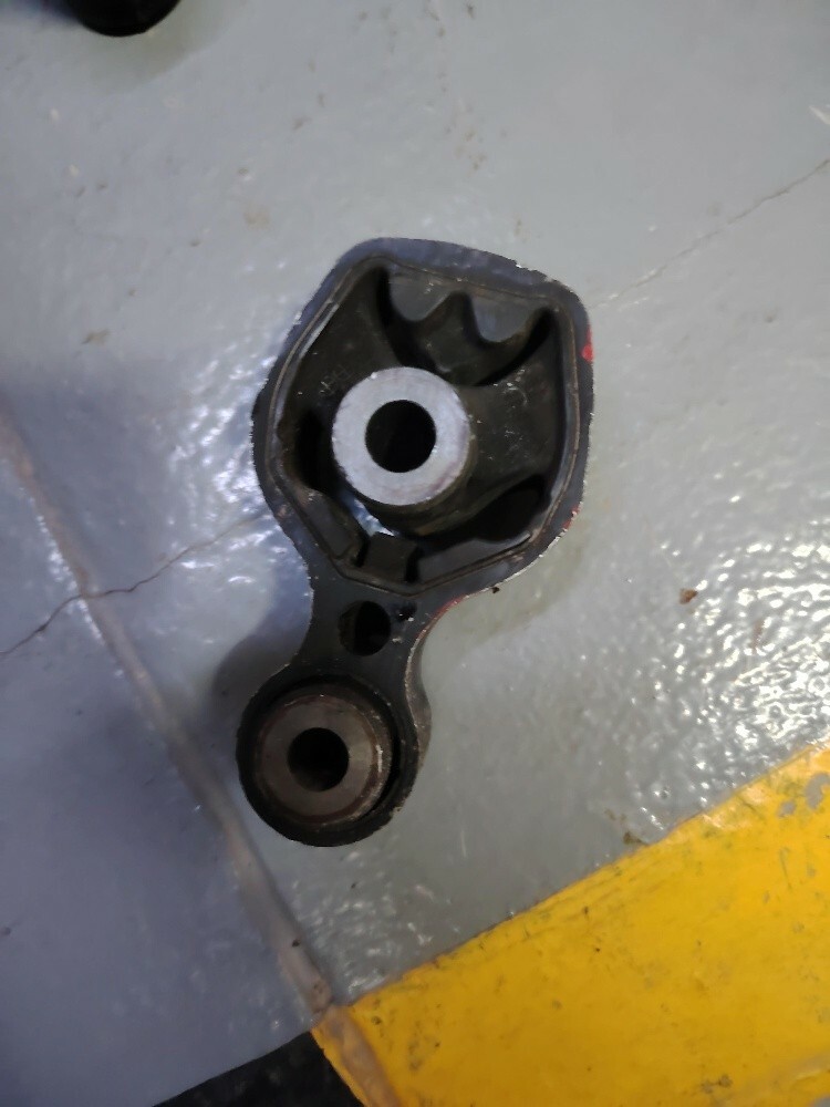 mazda 6...parts - 4