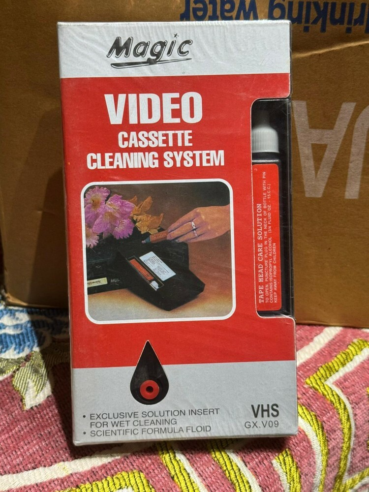 Video cassette cleaning system - 1