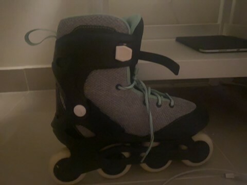 Skating shoes  - 1