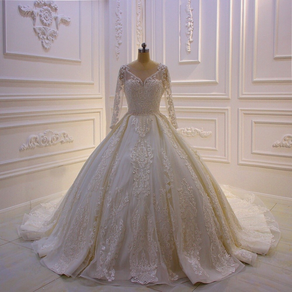 Brand new wedding gown for sale o - 2