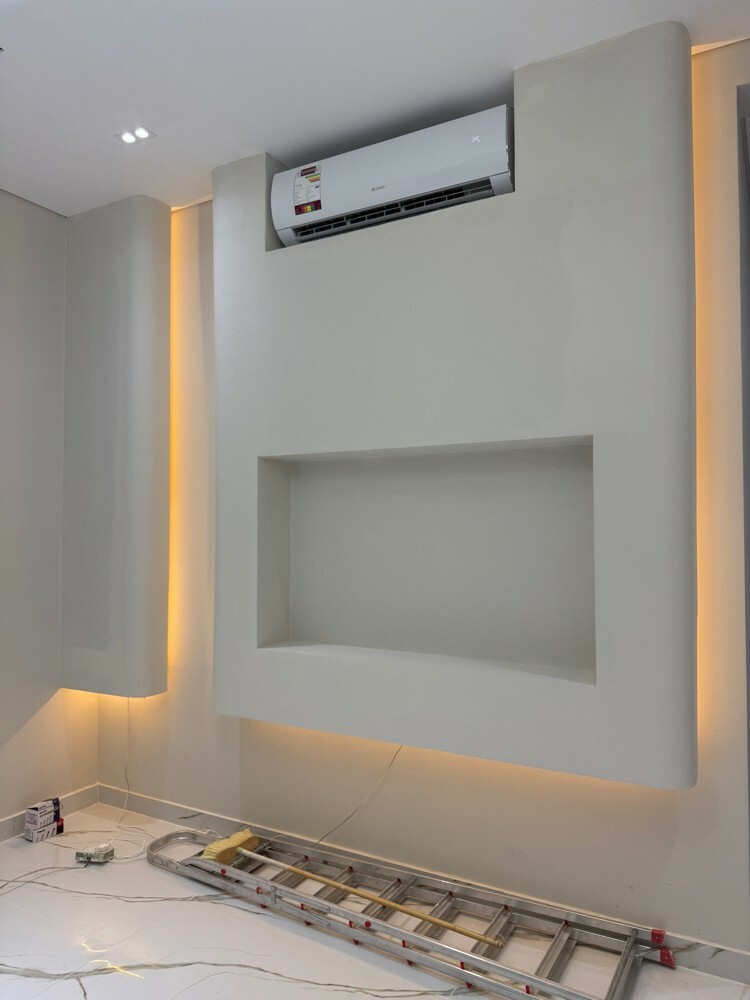 Carpenter, aluminium glass work - 24