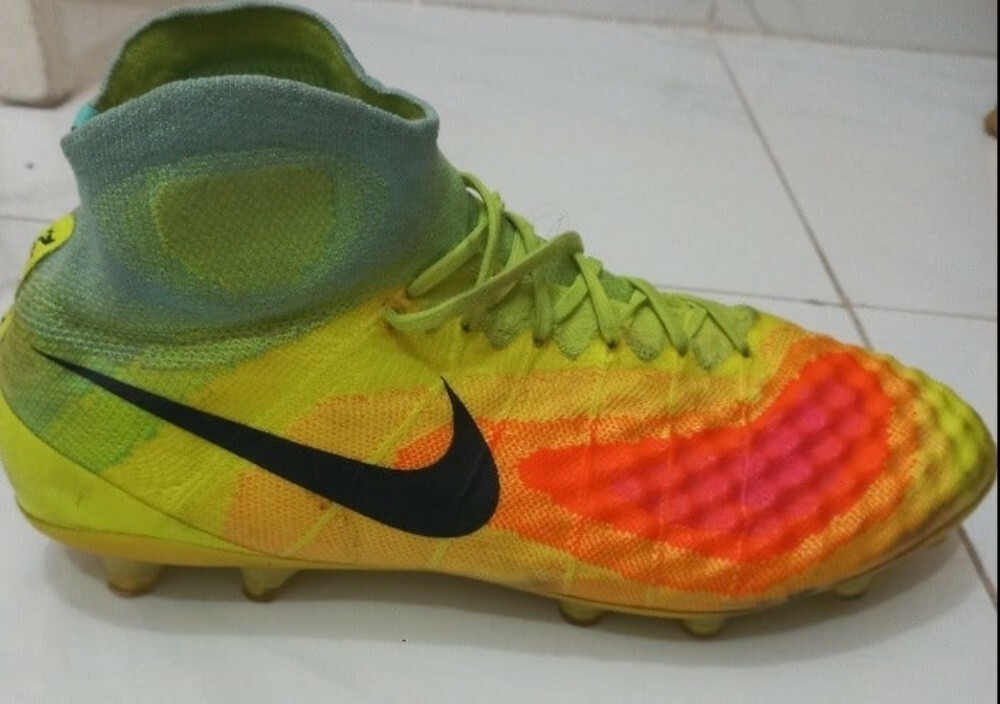 football shoes - 1