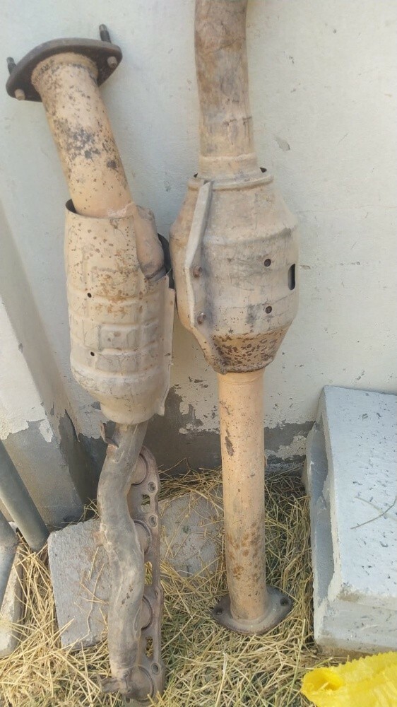 buying all kinds of catalytic con - 2