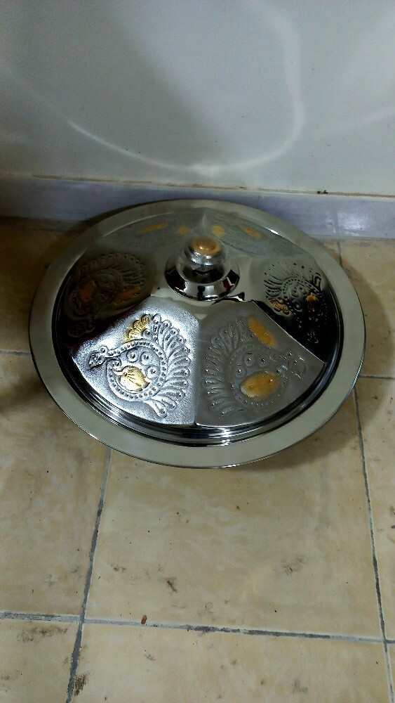 صنية تقديم كبير الحجم بغطاء - 1